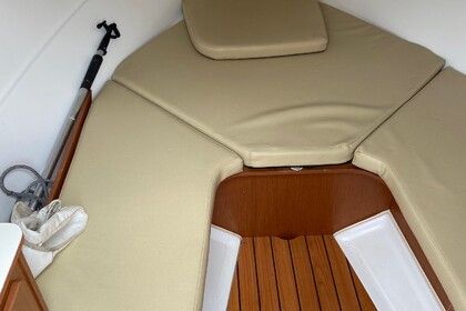 Rental Motorboat Beneteau flyer 750 sun deck Fort-de-France