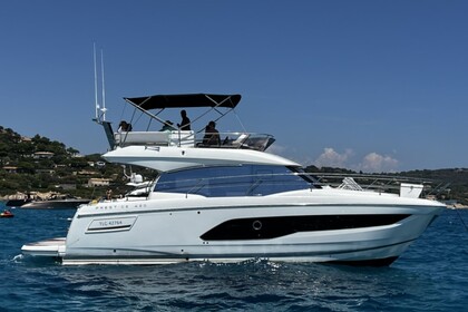 Charter Motorboat Jeanneau Prestige 420 FLY Cogolin