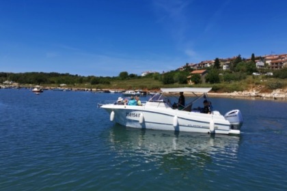 Charter Motorboat Atlantic Marine Open 750 Pula