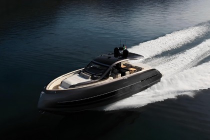 Verhuur Motorboot invictus 460 TT Saint-Tropez
