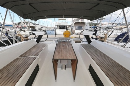 Hyra båt Segelbåt Dufour Yachts Dufour 470 - 4 cab. Pula