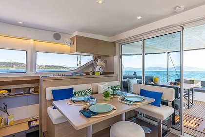 Location Catamaran  Lagoon 43 /6 cab Corfou