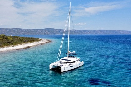 Rental Catamaran Discovery - All inclusive half board Lagoon 52 Split