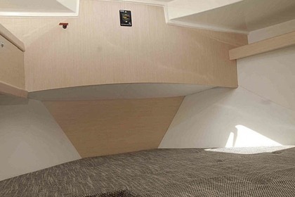 Futura 860 - spacerowy jacht motorowy