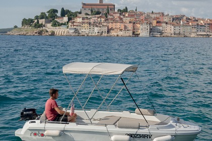 Hyra båt Båt utan licens  Rent a boat NEW Roto 450s Rovinj