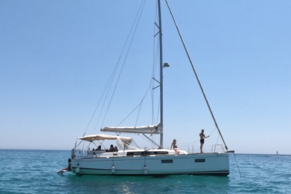 Hire Beneteau Oceanis 38.1