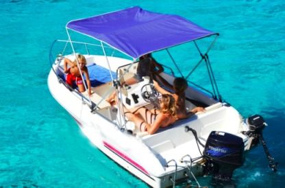 Charter Motorboat Poseidon 480 Bluewater Paxi