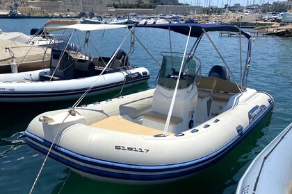 Rental Motorboat Capelli Capelli Tempest 626 Gzira