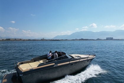 Alquiler Lancha SUNSET CRUISE special price for aperitif on itama 38 yacht Sorrento