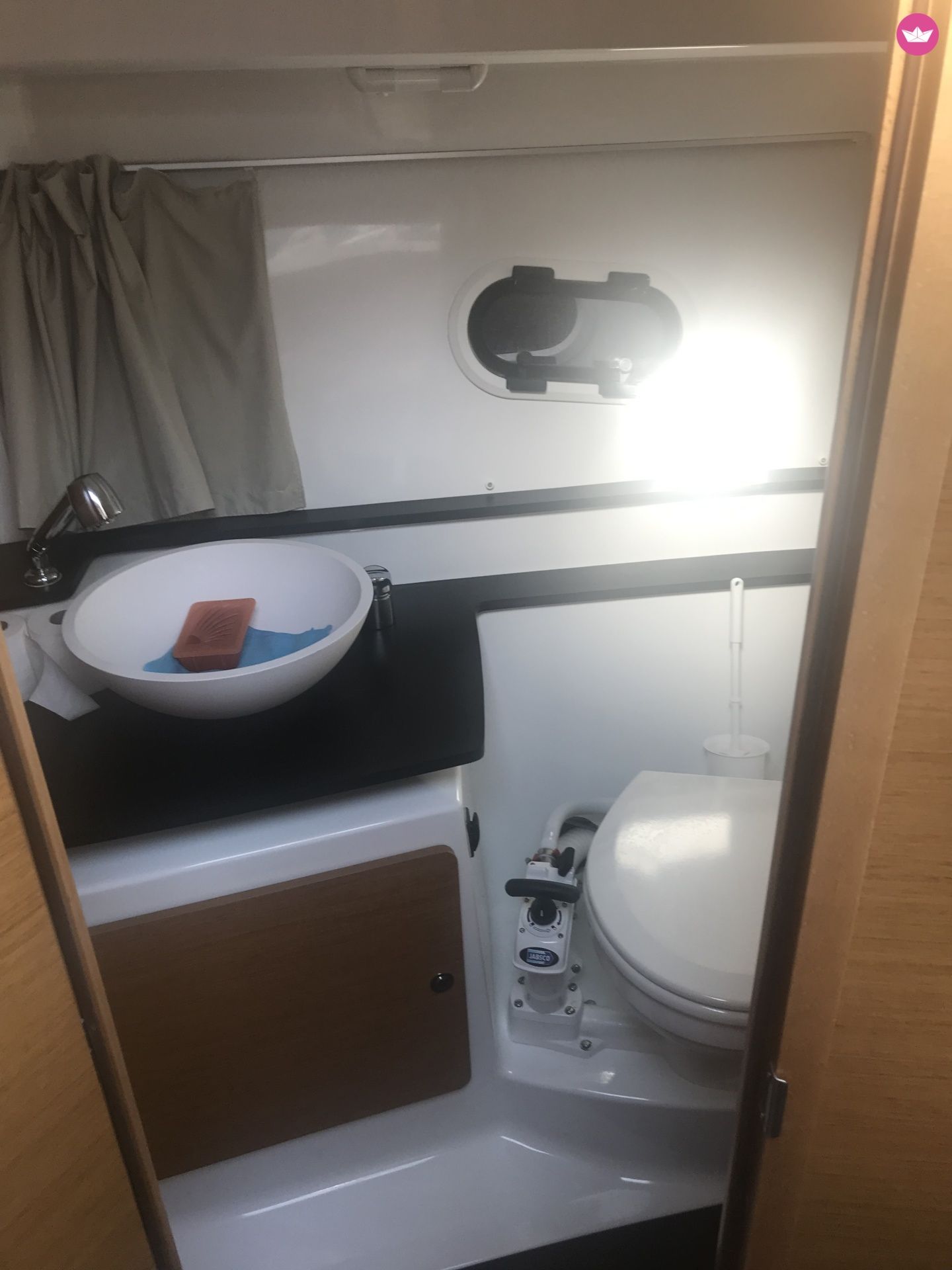 Location Bateau à moteur Jeanneau Cap Camarat 8.5 Wa Antibes