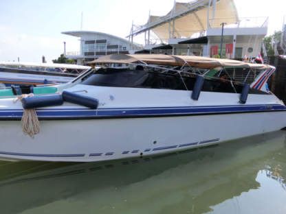 Charter Motorboat Custom Twin Engines 400Hp Phuket
