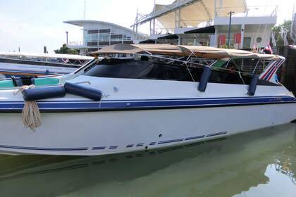Hyra båt Motorbåt Custom Twin Engines 400HP Phuket