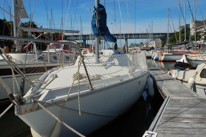 Hire Sailboat Jeanneau Sangria Douarnenez