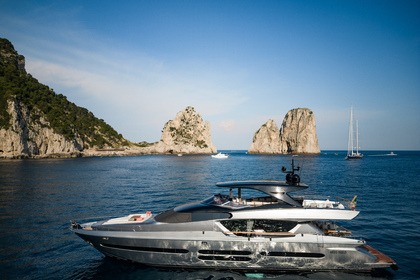 Hyra båt Motorbåt Rizzardi Technema 90 Neapel