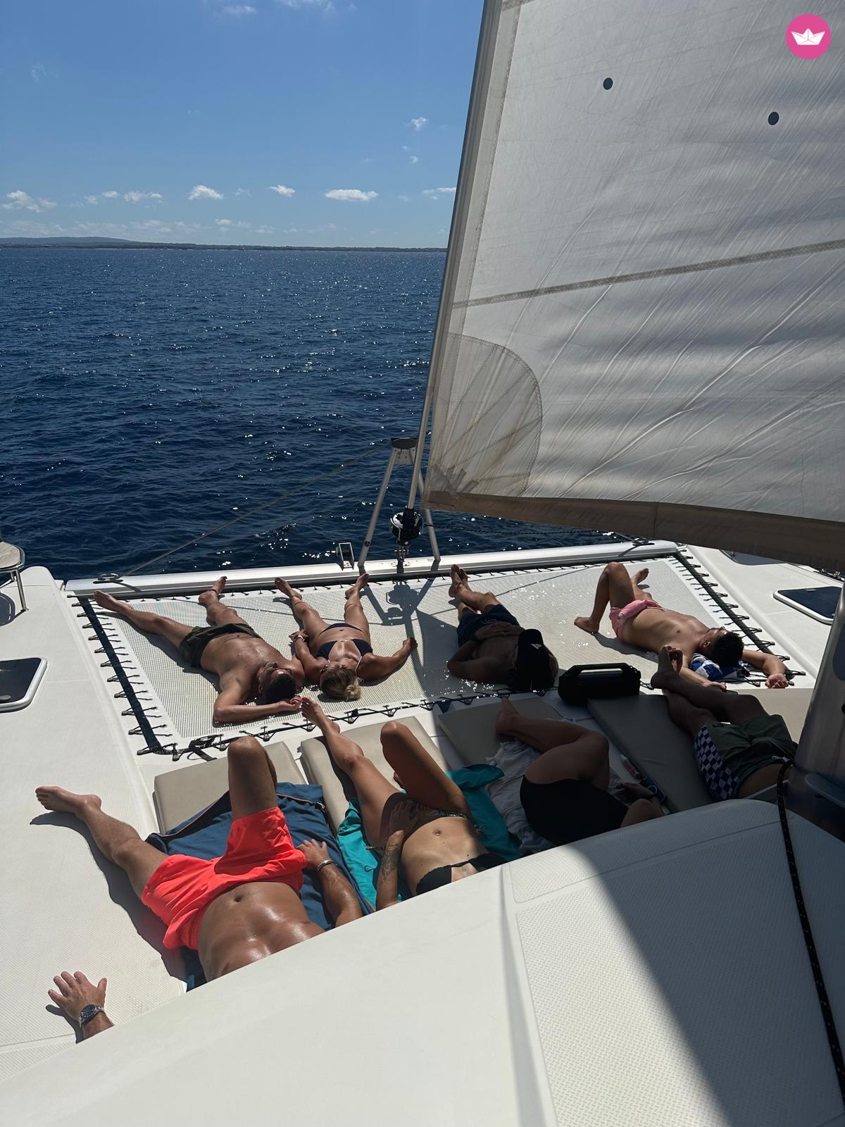 Catamaran Fountaine Pajot Helia 44 13.5m 3