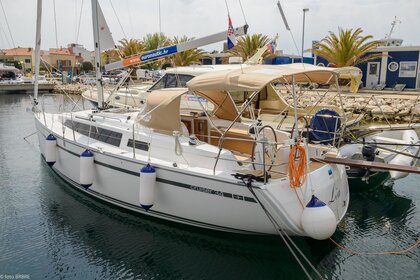 Hyra båt Segelbåt BAVARIA 34 CRUISER Pirovac