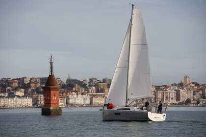 Noleggio Barca a vela Beneteau Oceanis 31 Santander