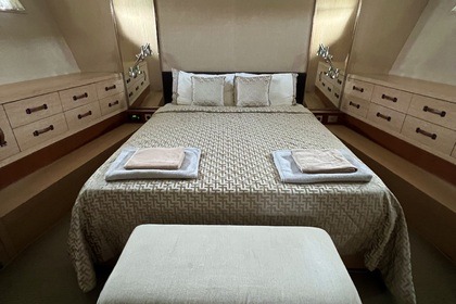 Overmarine Mangusta 80 - Stealth One