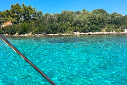 Charter Motorboat Blueline Blueline open 19 Korčula