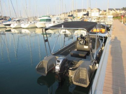 Charter RIB Whaly 500 Arzon