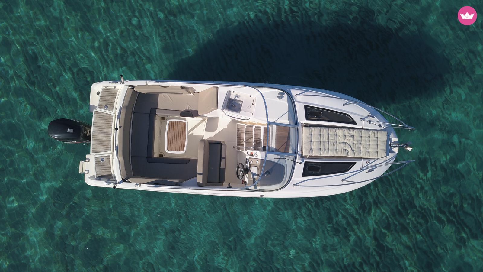 Bateau à moteur Jeanneau Cap Camarat 7.5 Dc 250cv 2