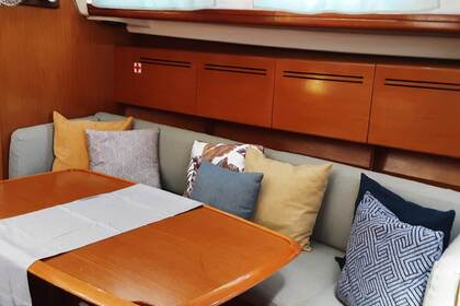 Beneteau Cyclades 43.4 " La Luna"