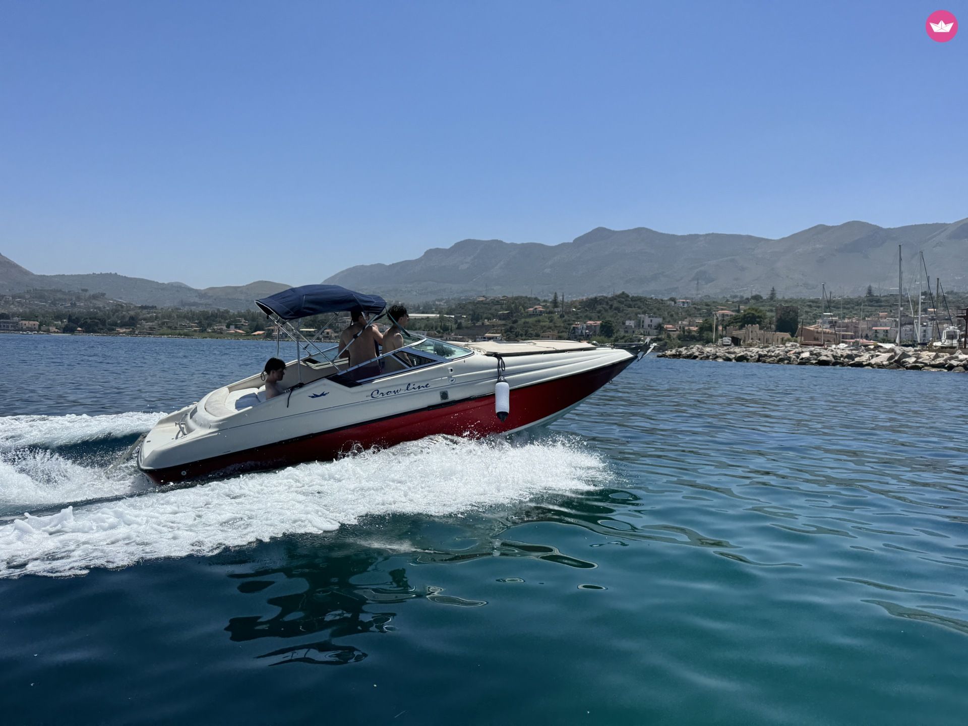 Bateau à moteur Crownline
