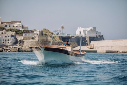 Rental Motorboat Gozzo Andor Ischia