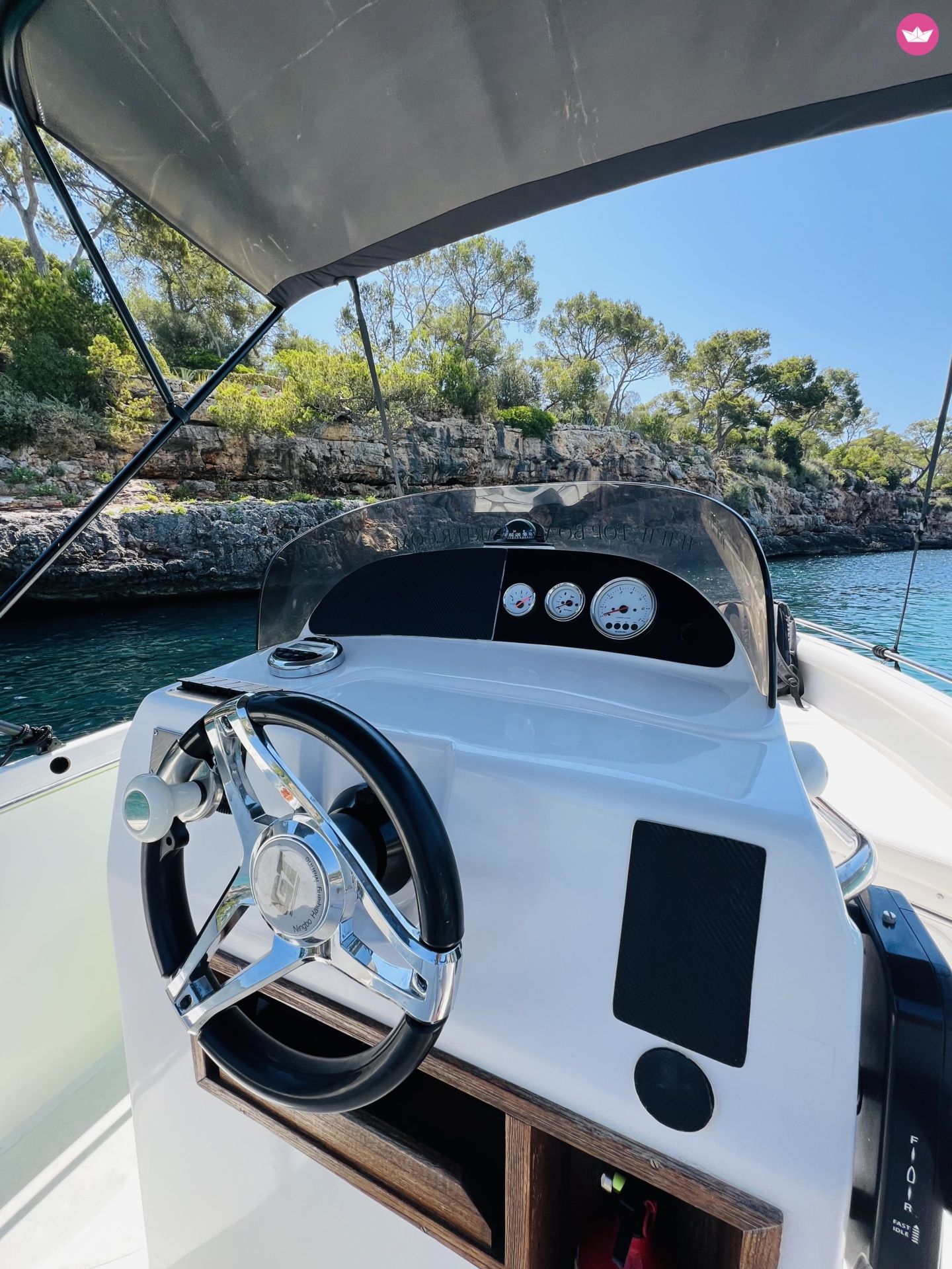 Bateau à moteur OPen Six 115cv 8