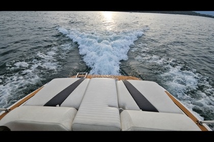 Verhuur Motorboot Glastron GT 205 Genève