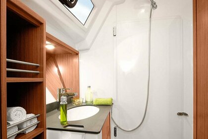 Brand New Bavaria Cruiser 41 for 6 Guests