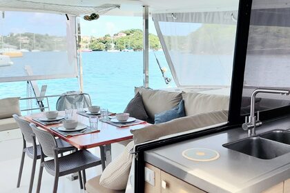 Hyra båt Katamaran Fountaine Pajot Lucia 40 Bequia