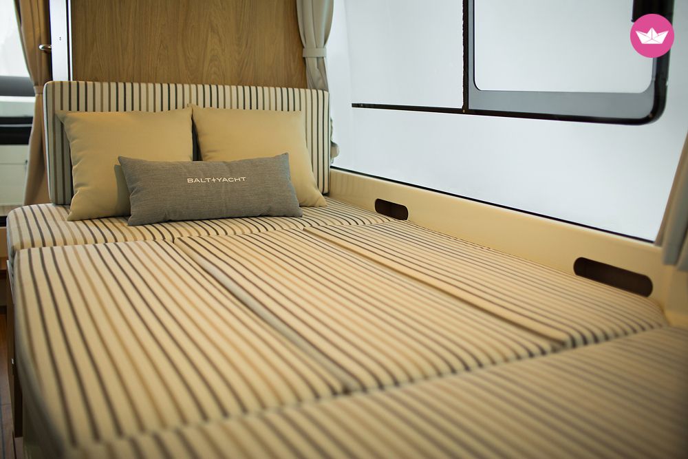 Péniche Houseboat SunCamper 35 5