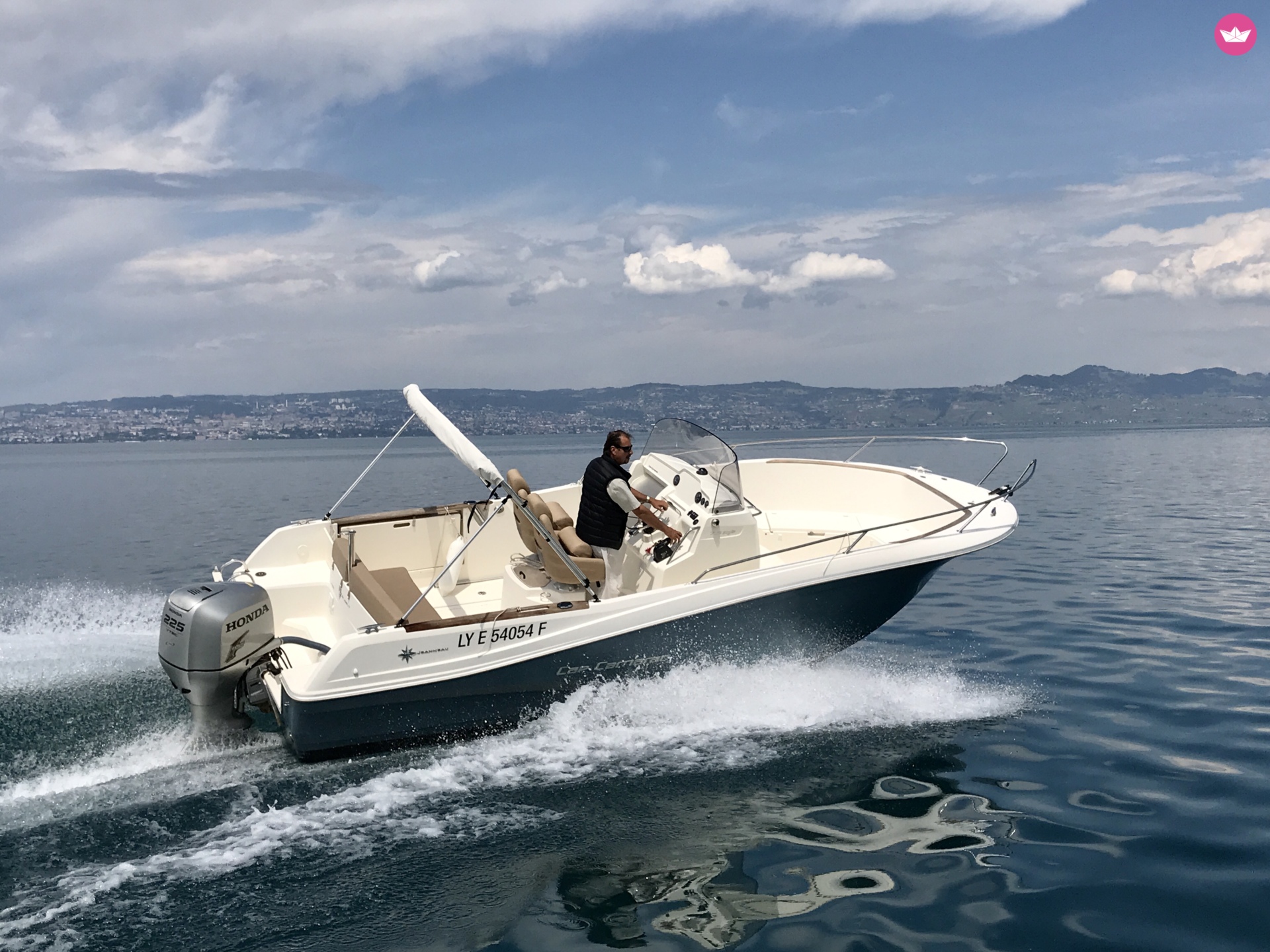 Bateau à moteur Jeanneau Cap Camarat 7.5 Wa 225cv 2