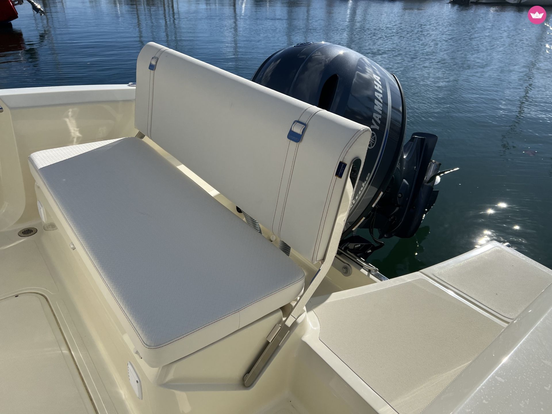 Bateau à moteur INVICTUS CAPOFORTE 190 FX 115cv 3