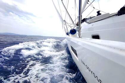 Charter Sailboat Jeanneau Sun Odyssey 410 - 3 cab. Pirovac