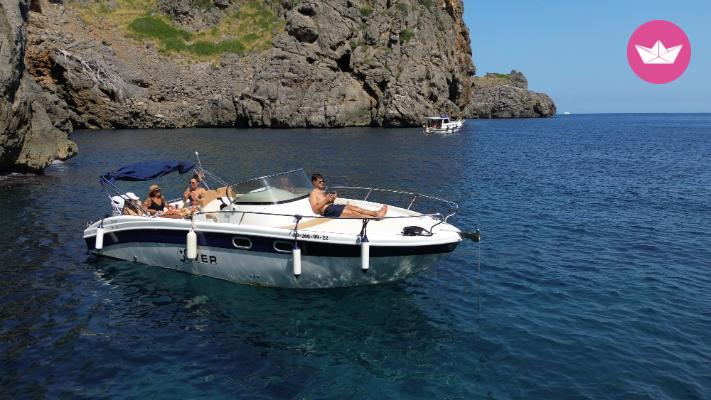 Bateau à moteur Saver 750 sundeck 250cv