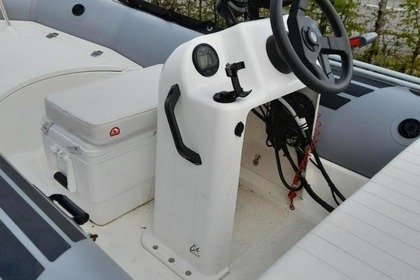 La Meuse en Zodiac, 50Cv. Du côté de Dinant