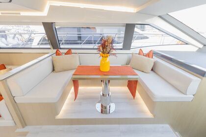 BRAND NEW 52ft YACHT FOR RENT