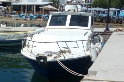 All-inclusive Economic Cruises with Profesional Yacht ChrisCraft 260HP and mandatory skipper included