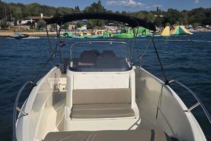 Verhuur Motorboot Quicksilver 675 open Tar