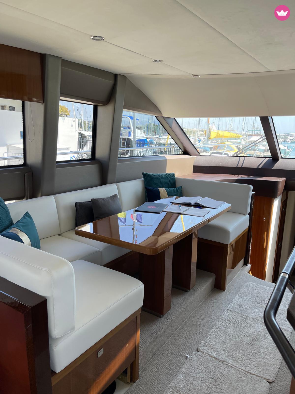 Yacht Princess 64 fly 2000cv 6