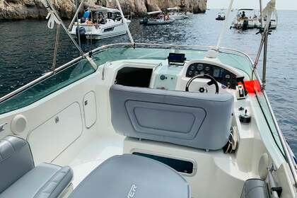 Location Beneteau Flyer 8 Grand Prix à la journée, à la demi-journée et apéro bateau en fin de journée ....