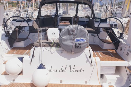 Hire Sailboat Dufour Yachts Dufour 470 - 4 cab. Trogir