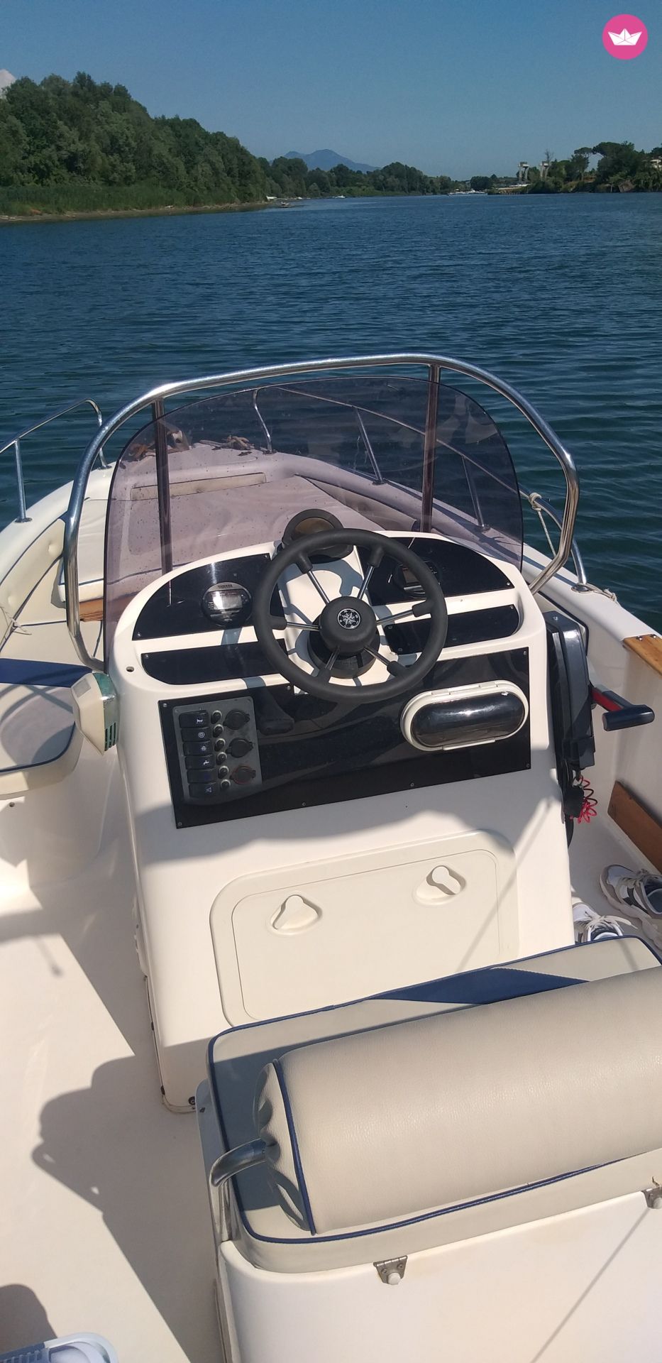 Bateau sans permis RENT BOAT LA SPEZIA 40cv 5