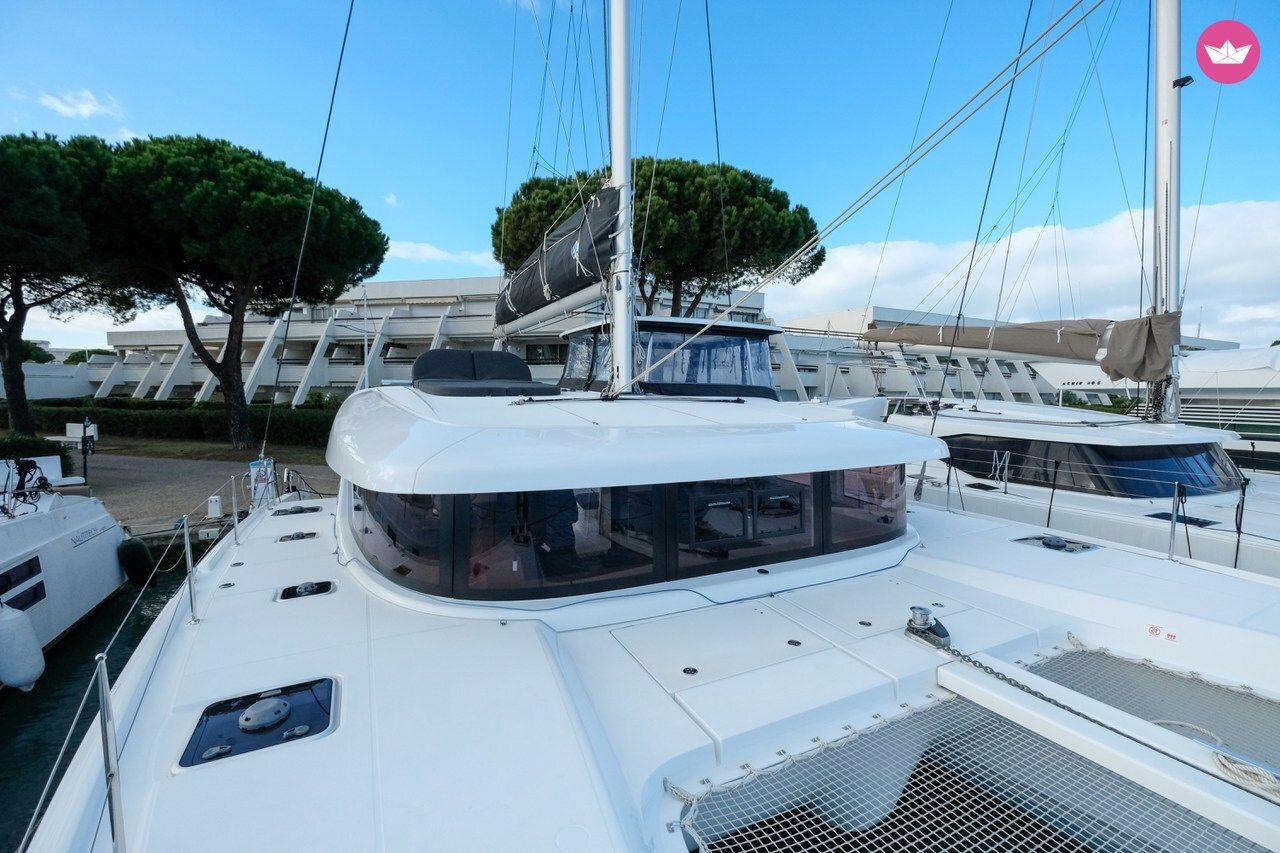 Catamaran Lagoon-Bénéteau Lagoon 42 - 4 + 1 cab. 12m 7