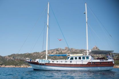 Charter Sailing yacht Caicco 24M Castellammare di Stabia