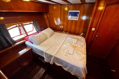 wonderful classic gulet for 16 guests