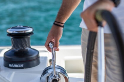 Daily cruises in the Caldera of Santorini with Lagoon 450!