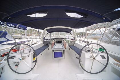 Charter Sailboat Bénéteau Oceanis 45 - 4 cab. Saint George's